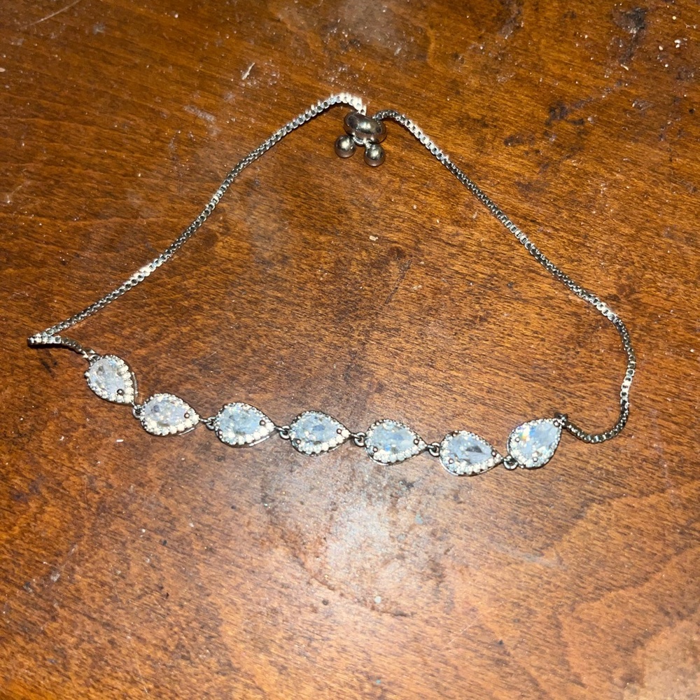 David's Bridal Silver Teardrop Bracelet